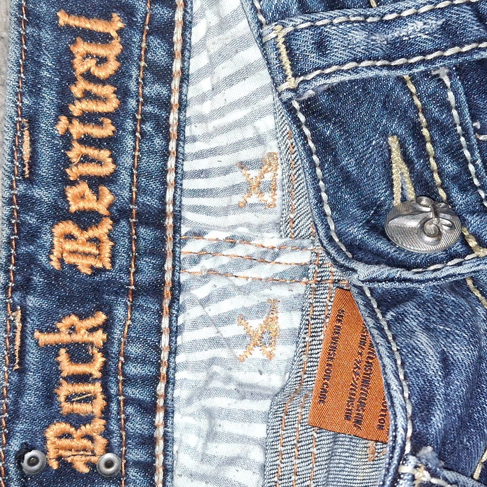 EUC Rock Revival Alanis Boot Cut Jeans - Picture 3 of 13